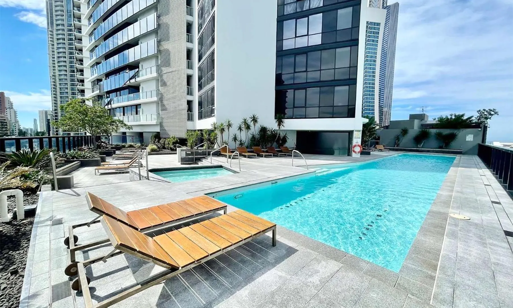 Sealuxe Suites - Central Surfers Paradise Gold Coast 0*,  Australie