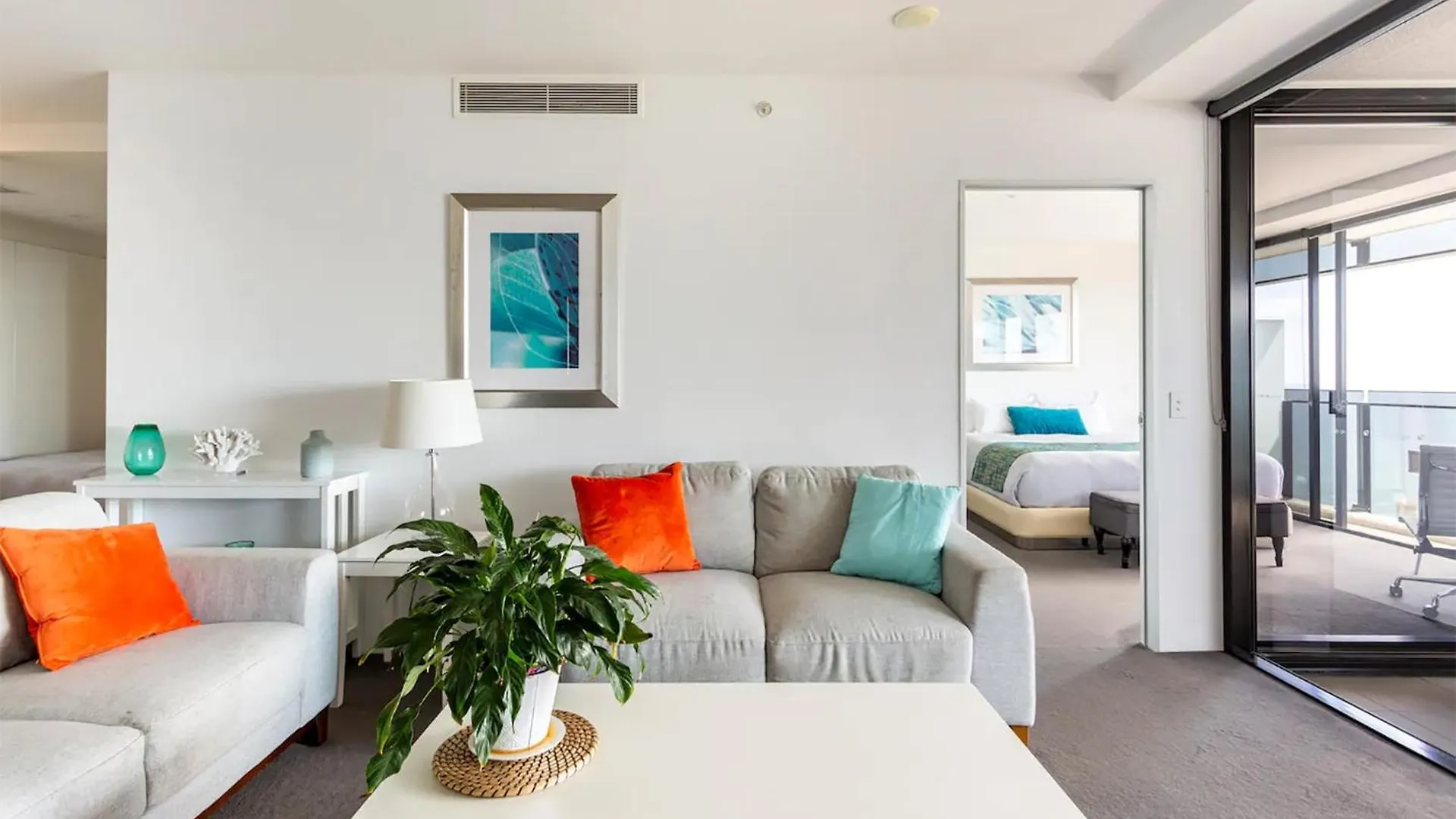 Sealuxe Suites - Central Surfers Paradise Gold Coast
