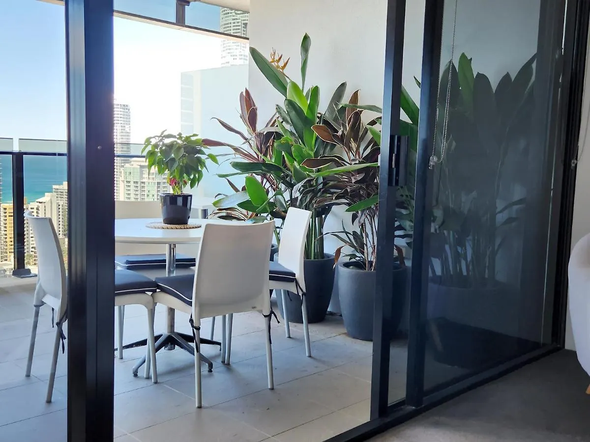 Sealuxe Suites - Central Surfers Paradise Gold Coast Australien