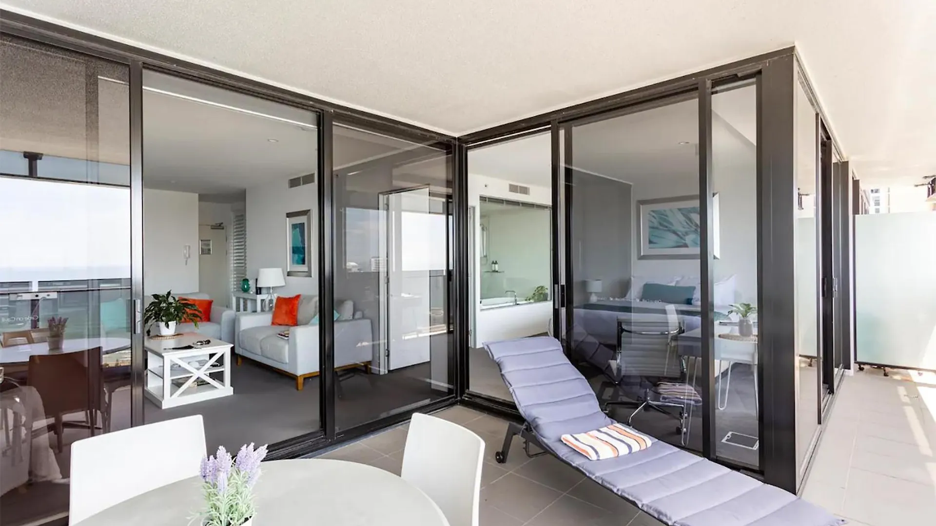 Sealuxe Suites - Central Surfers Paradise Gold Coast 0*,  Australien