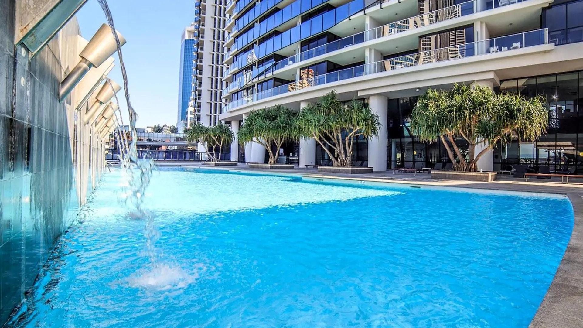 Sealuxe Suites - Central Surfers Paradise Gold Coast 0*,