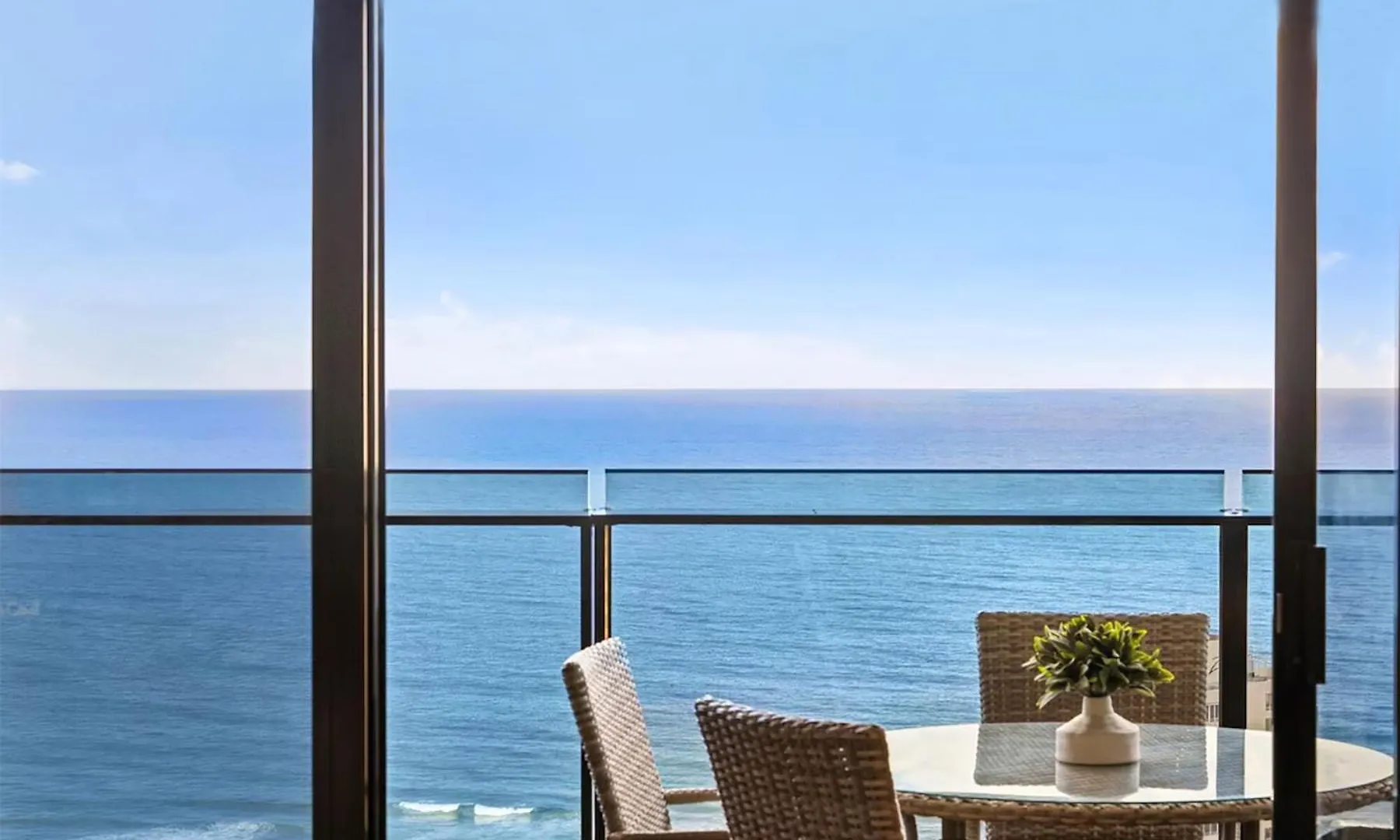 Sealuxe Suites - Central Surfers Paradise Gold Coast