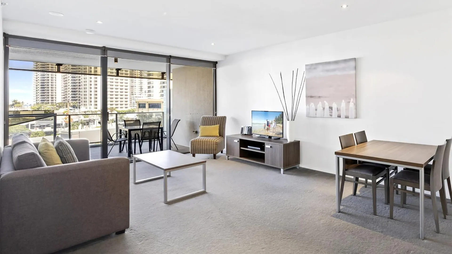 Apartment Sealuxe Suites - Central Surfers Paradise Gold Coast