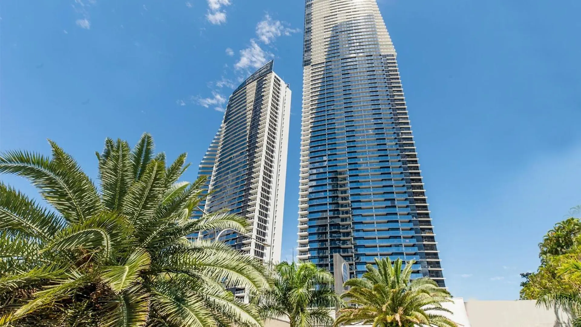 Apartment Sealuxe Suites - Central Surfers Paradise Gold Coast